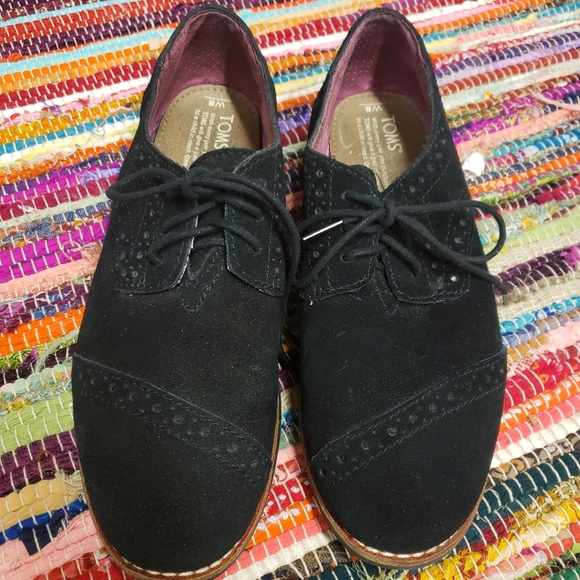 Shoes - Picture 8 of 8